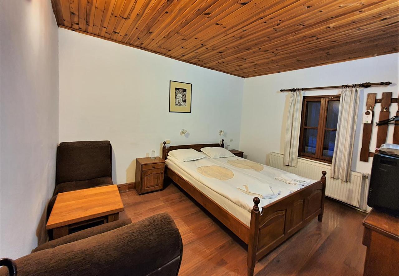 Yakovtsi Inn Εξωτερικό φωτογραφία