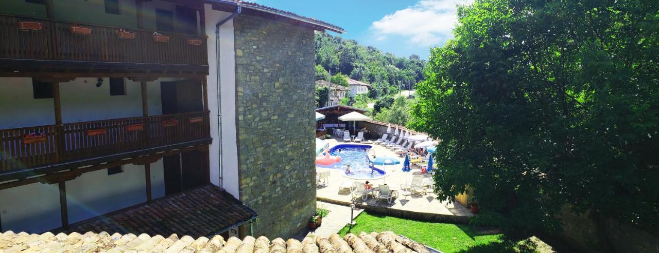 Yakovtsi Inn Εξωτερικό φωτογραφία