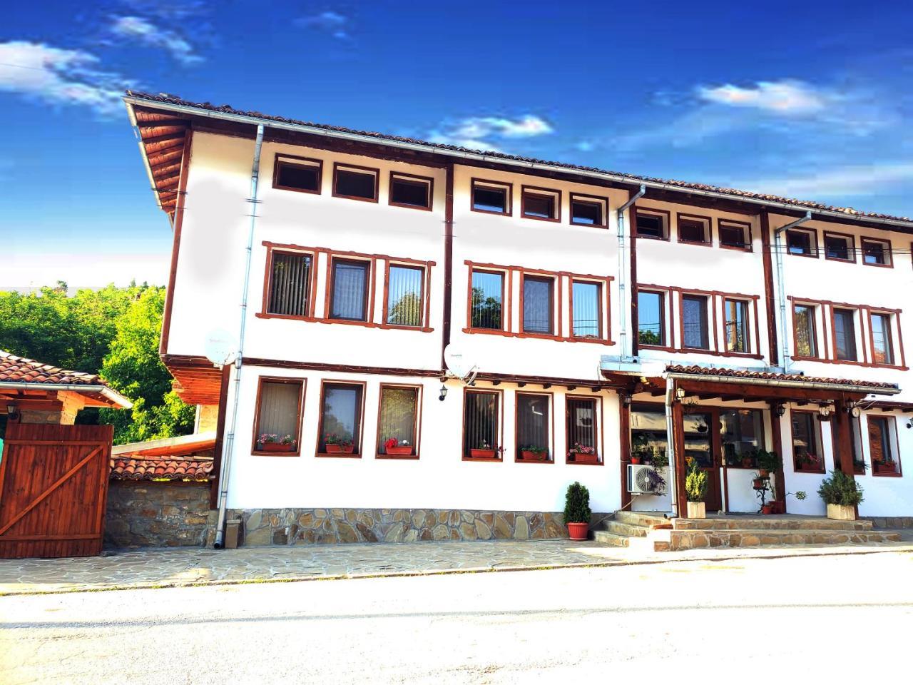 Yakovtsi Inn Εξωτερικό φωτογραφία